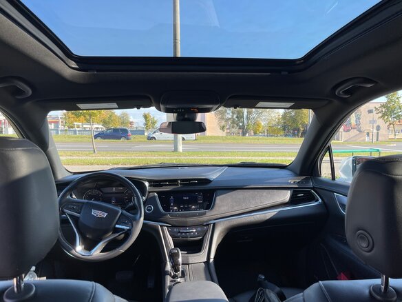2020 Cadillac XT6 I, белый, 3100000 рублей - вид 10