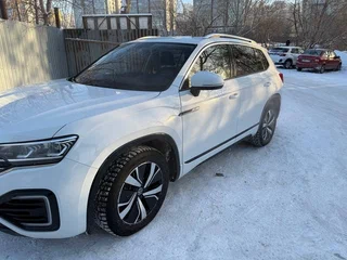 2021 Volkswagen Tayron GTE I, белый, 3400000 рублей, вид 1