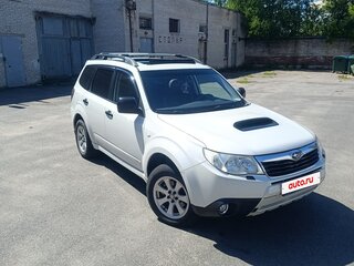 2009 Subaru Forester III, белый, 1090000 рублей, вид 1