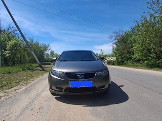 2012 Kia Cerato 6-speed II, серебристый, 1100000 рублей, вид 3