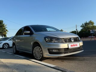 2017 Volkswagen Polo V Рестайлинг, серебристый, 1320000 рублей, вид 2