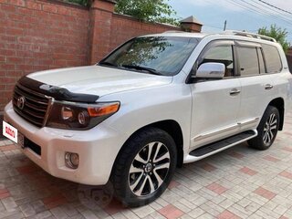 2014 Toyota Land Cruiser 200 Series Рестайлинг 1, белый, 4900000 рублей, вид 2