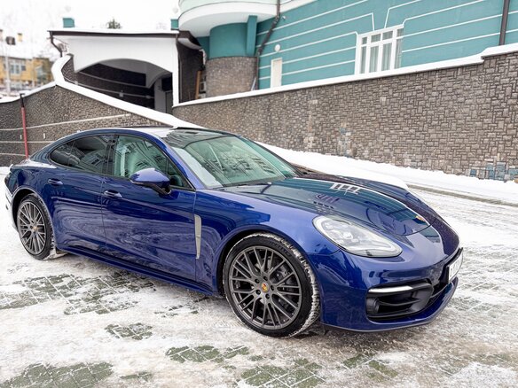2022 Porsche Panamera 4 II Рестайлинг, синий, 12900000 рублей - вид 5