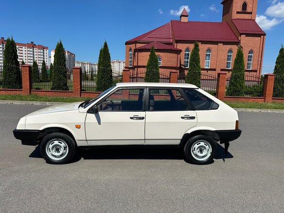 1988 Lada (ВАЗ) 2109, белый, 475000 рублей - вид 9