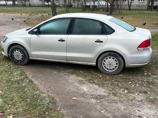2014 Volkswagen Polo V, серебристый, 450000 рублей, вид 4