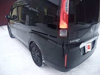 2016 Honda Stepwgn V, чёрный, 1800000 рублей, вид 4