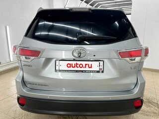 2014 Toyota Highlander III (XU50), серебристый, 2757000 рублей, вид 5