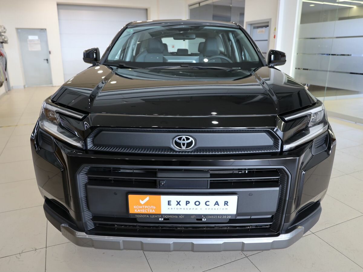 Открыть фотографии: Toyota RAV4 VI (XA60)