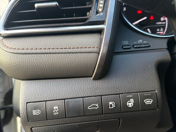 2019 Toyota Camry VIII (XV70), белый, 2750000 рублей - вид 8