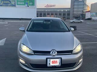 2014 Volkswagen Golf VII, серебристый, 1240000 рублей, вид 3