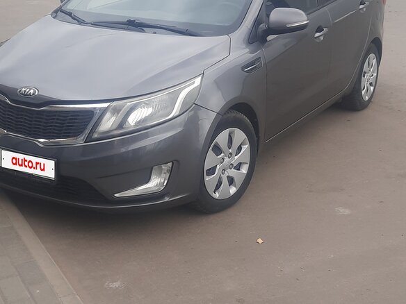 2014 Kia Rio 6-speed III, серый, 660000 рублей