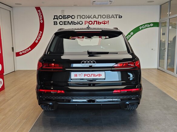 2025 Audi Q7 50 TDI II (4M) Рестайлинг 2, чёрный - вид 4