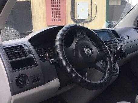 2011 Volkswagen Transporter, белый, 1000000 рублей, вид 4