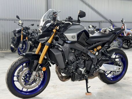 2024 Yamaha MT-09 (FZ-09), синий, 1470000 рублей, вид 2