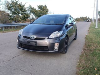 2011 Toyota Prius III (XW30), серый, 990000 рублей, вид 2