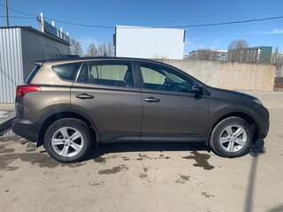 2013 Toyota RAV4 IV (XA40), коричневый, 1990000 рублей, вид 4