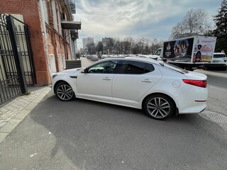 2014 Kia Optima III Рестайлинг, белый, 1500000 рублей, вид 4