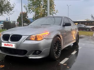 2003 BMW 5 серии 530i V (E60/E61), серебристый, 650000 рублей, вид 2