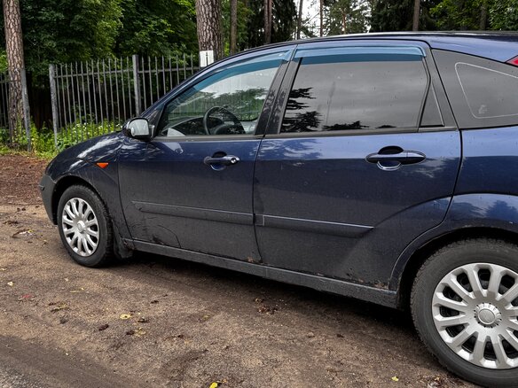 2004 Ford Focus I Рестайлинг, синий, 250000 рублей - вид 5