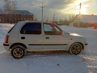 2000 Nissan March II (K11), белый, 200000 рублей, вид 2