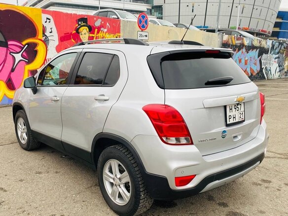 2020 Chevrolet Trax I Рестайлинг, серый, 1335000 рублей - вид 6
