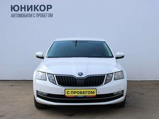 2018 Skoda Octavia III (A7) Рестайлинг, белый, 1619000 рублей, вид 3