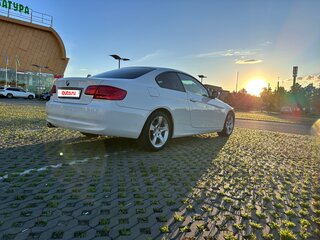 2010 BMW 3 серии 320i V (E90/E91/E92/E93) Рестайлинг, белый, 1280000 рублей, вид 5