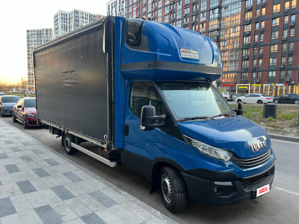 2018 Iveco Daily, синий, 2400000 рублей