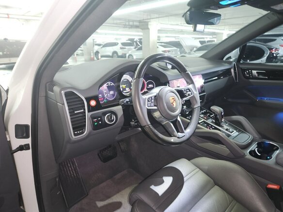2021 Porsche Cayenne E-Hybrid Coupé III, белый, 8045000 рублей - вид 5