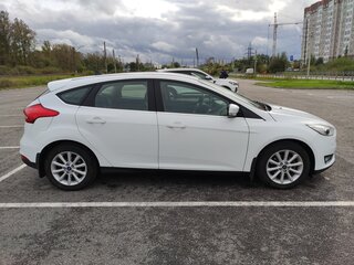 2018 Ford Focus III Рестайлинг, белый, 1200000 рублей, вид 2