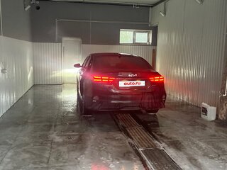 2022 Kia Cerato IV Рестайлинг, чёрный, 2700000 рублей, вид 3