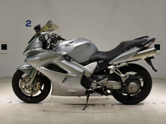 2007 Honda VFR 800, серебристый, 458777 рублей - вид 1
