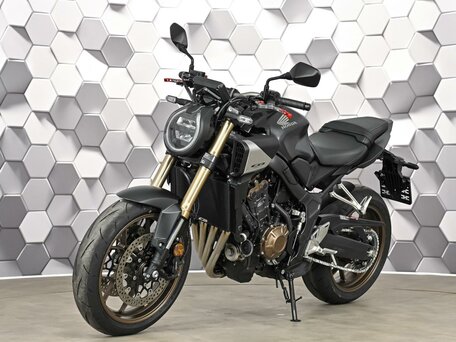 2024 Honda CB 650R, серый, 1177000 рублей, вид 2