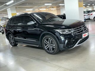 2022 Volkswagen Tiguan Allspace II Рестайлинг, чёрный, 3550000 рублей, вид 5