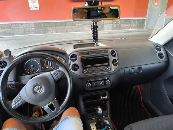 2014 Volkswagen Tiguan I Рестайлинг, коричневый, 1100000 рублей - вид 10
