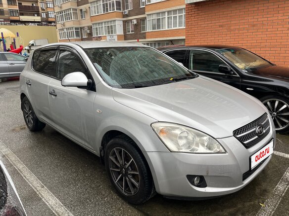 2007 Kia Ceed I, серебристый, 520000 рублей