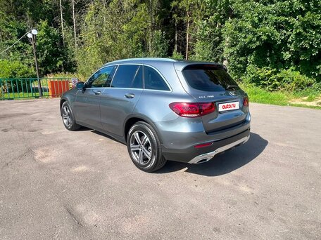 2021 Mercedes-Benz GLC 200 I (X253) Рестайлинг, серый, 4190000 рублей, вид 5