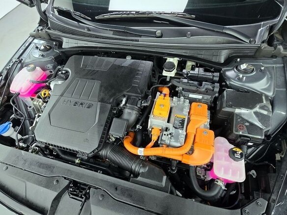 2022 Hyundai Avante VII, чёрный, 1690000 рублей - вид 11