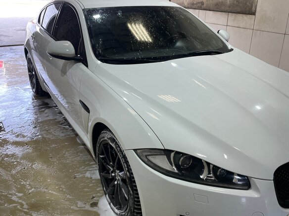 2013 Jaguar XF I Рестайлинг, белый, 1650000 рублей - вид 1