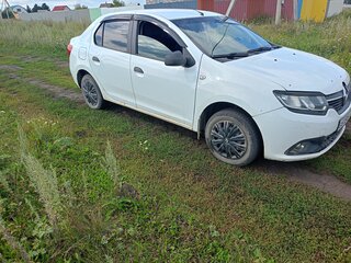 2015 Renault Logan II, белый, 410000 рублей, вид 1