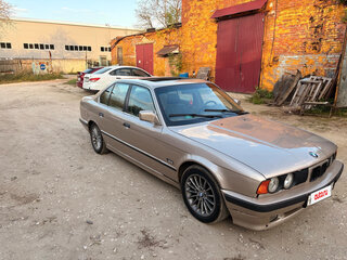 1991 BMW 5 серии 520i III (E34), бежевый, 300000 рублей, вид 2