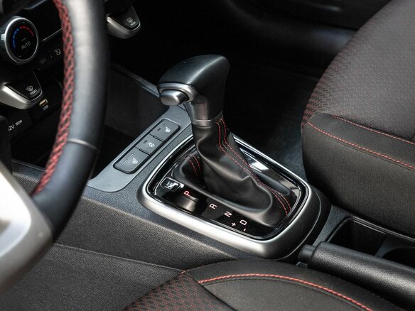 2021 Kia Rio X IV Рестайлинг, чёрный, 1870000 рублей - вид 11