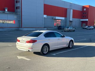 2018 BMW 5 серии 520d xDrive VII (G30/G31/G38), белый, 2999000 рублей, вид 5