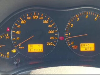2004 Toyota Avensis II, серебристый, 500000 рублей, вид 4