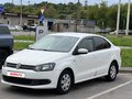 2013 Volkswagen Polo V, белый, 588000 рублей