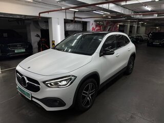 2020 Mercedes-Benz GLA 250 II (H247), белый, 3598000 рублей, вид 1