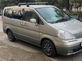 2002 Nissan Serena II (C24), серый, 650000 рублей - вид 2