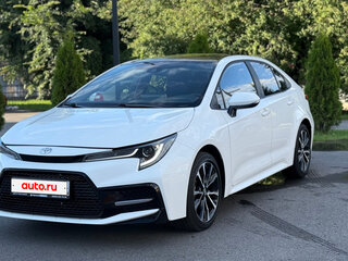 2022 Toyota Levin XII (E210) Рестайлинг, белый, 1690000 рублей, вид 3