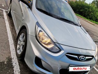 2013 Hyundai Solaris I, серебристый, 650000 рублей, вид 1