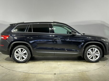 2019 Skoda Kodiaq I, чёрный, 2650000 рублей, вид 5